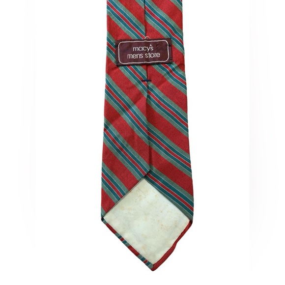 Macy’s Mens Store vintage red striped cotton tie. Great holiday tie. - Picture 2 of 3